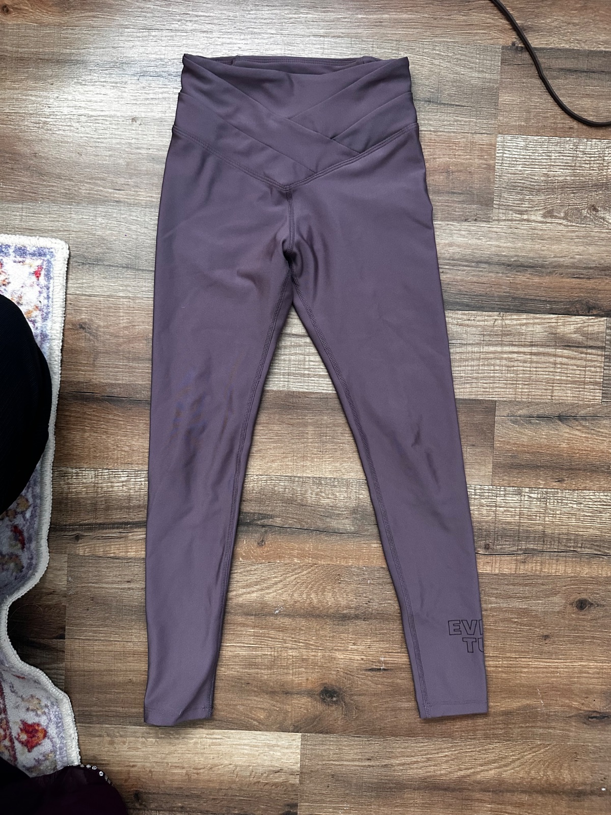 Every Turn Purple Cross Waist Leggings